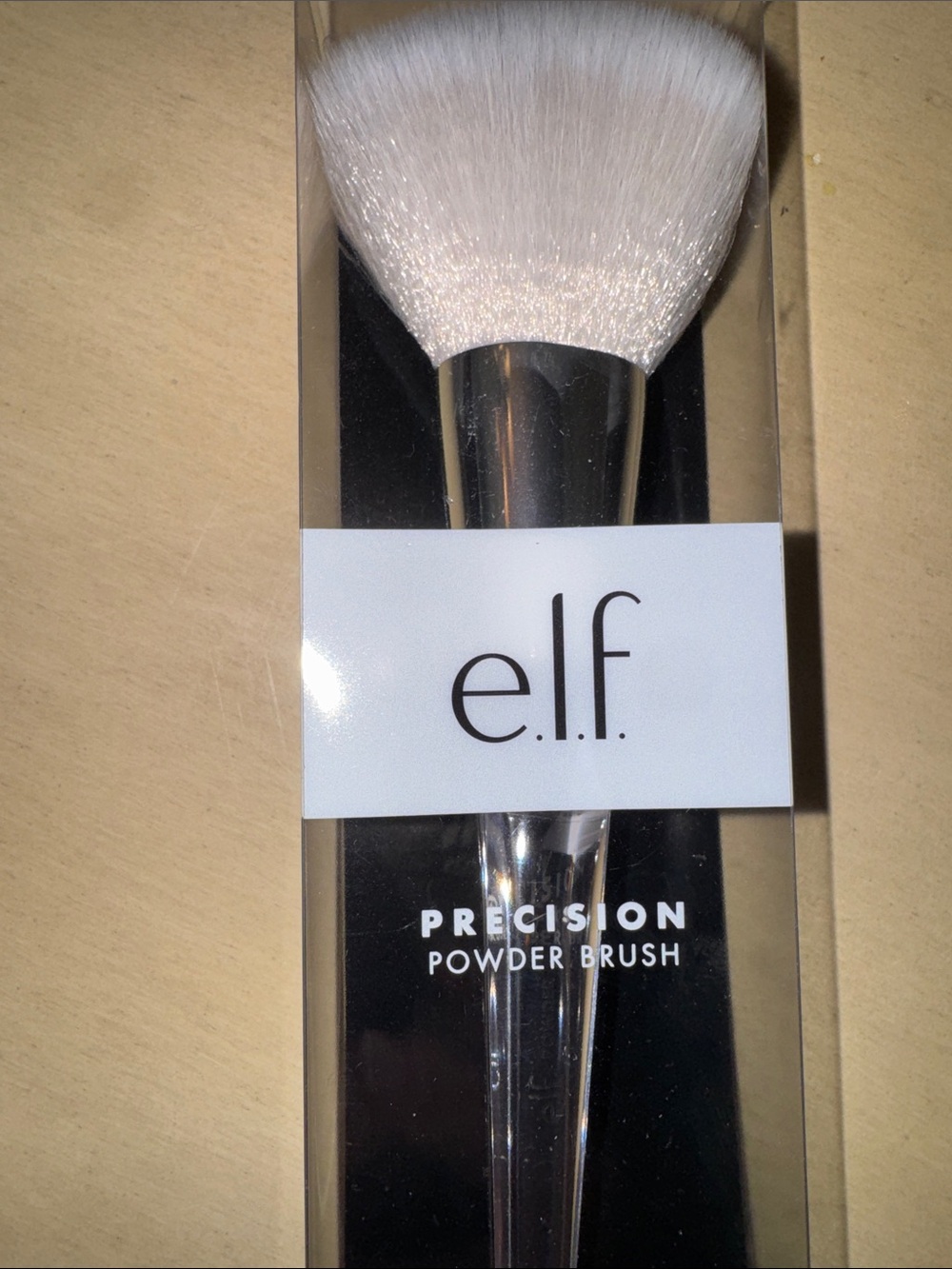 Elf powder brush with hair clip - Picture 4 of 6